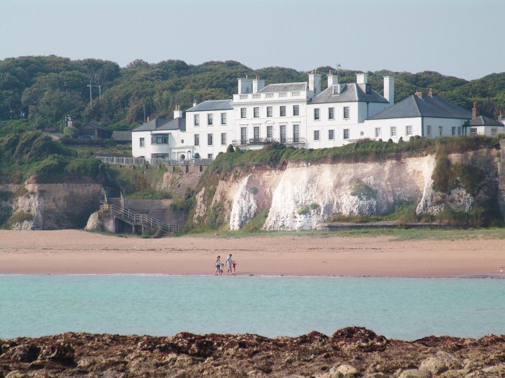 Broadstairs Beach Holiday Apartments - Direct Accessibility To Kingsgate Bay - With A Parking Space Exterior photo